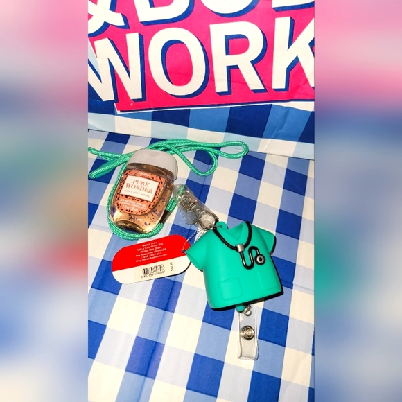 Bath and Body Works ID/Badge Lanyard/Pure Wonder scented hand sanitizer - Picture 3 of 3